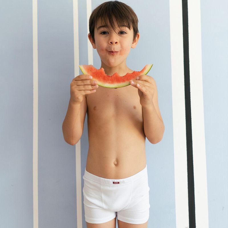 Niños modelando ropa interior sale